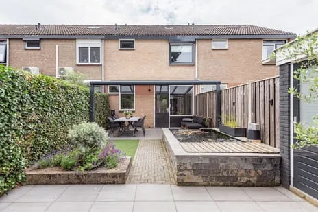Terraced house for sale: De Ruiterij 45, Dinxperlo Centrum/Oost Dinxperlo