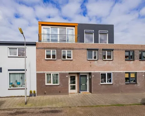 Tussenwoning te koop: De Ruyterstraat 160, Zeeheldenbuurt Ijmuiden