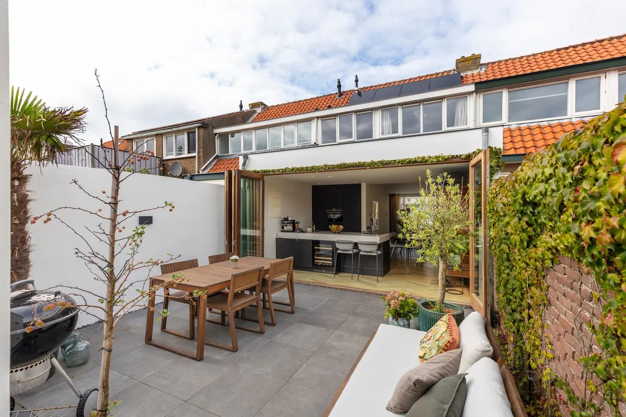 Tussenwoning te koop: de Ruyterstraat 60, Noordwijk (Zh)
