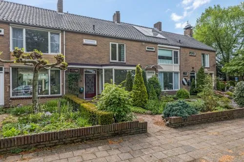 Tussenwoning te koop: De Ruyterstraat 62, Zeeheldenbuurt Ede