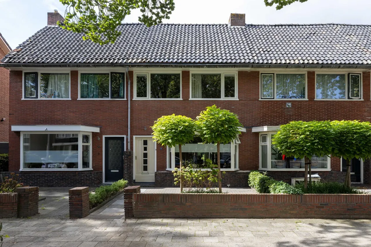 Tussenwoning te koop: de Ruyterweg 71, Leeuwarden