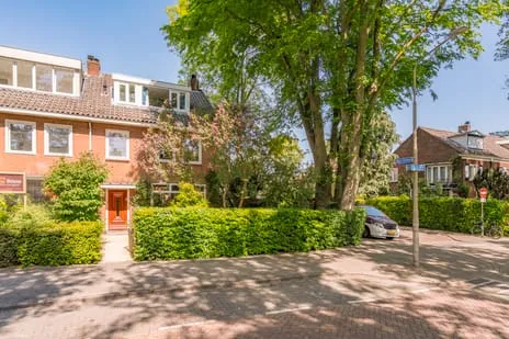 Corner house for sale: De Savornin Lohmanlaan 24, Elsrijk West Amstelveen