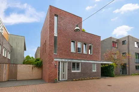 Vrijstaande woning te koop: De Schans 9, De Linie Groningen