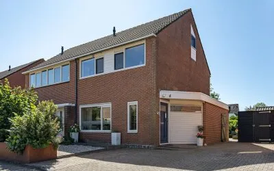 Twee-onder-één-kap te koop: De Skeauwen 41, Ureterp-Buorfinne Ureterp