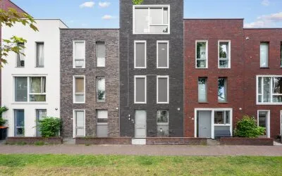 Terraced house for sale: De Slinger 15, Centrum West Houten