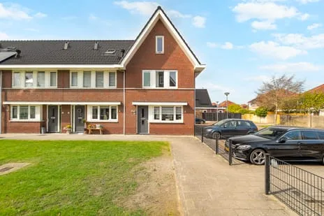 Hoekwoning te koop: De Sluis 13, Kleine Sluis Anna Paulowna