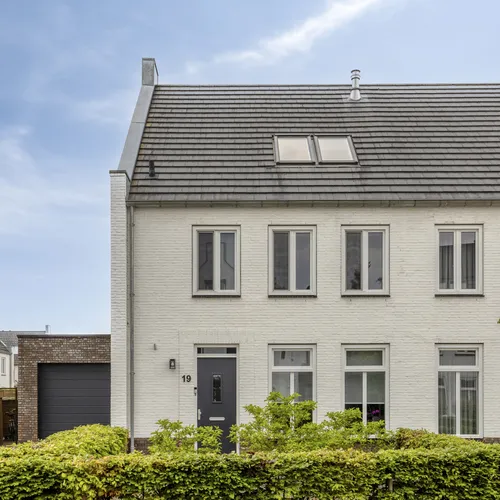 Twee-onder-één-kap te koop: De Sluys Kreek 19, Zoetevaart Hulst