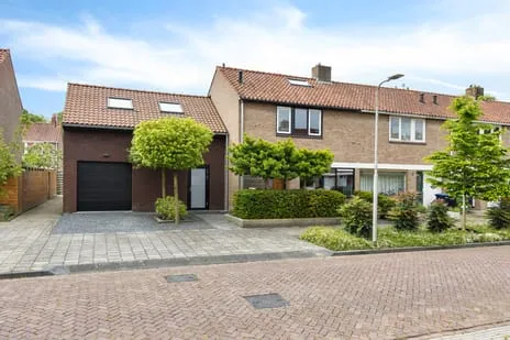 Hoekwoning te koop: de Sont 26, Emmeloord-Espelervaart-Rivierenbuurt Emmeloord