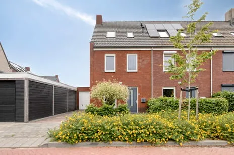 Corner house for sale: De Spindel 26, Steenbergen-Centrum Steenbergen (Nb)