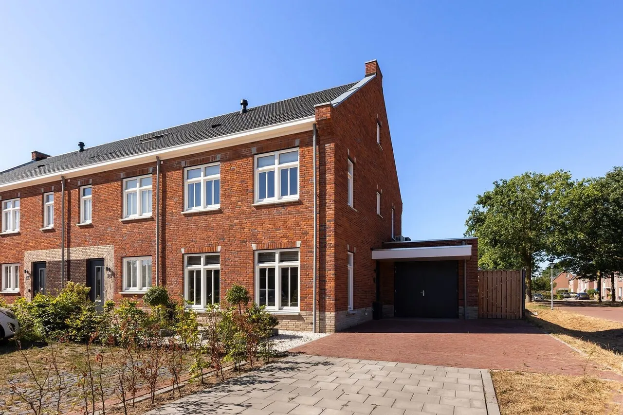 Hoekwoning te koop: de Steenuil 21, Bergharen