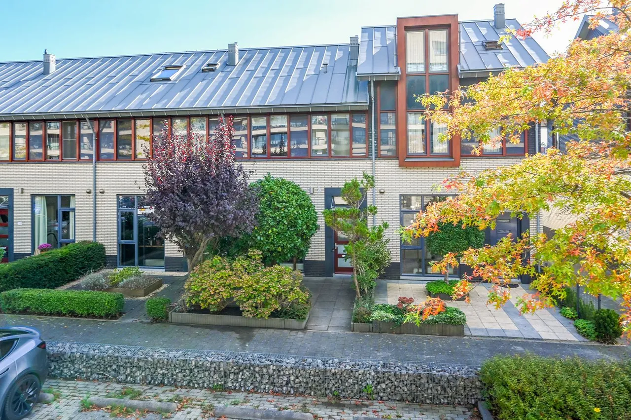 Tussenwoning te koop: De Streektuinen 35, Hoorn