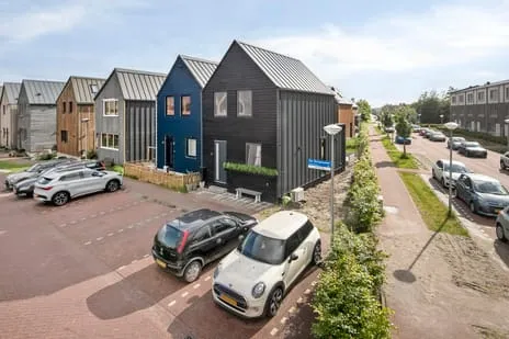 Twee-onder-één-kap te koop: De Stripmaker 28, Stripheldenbuurt Oost Almere