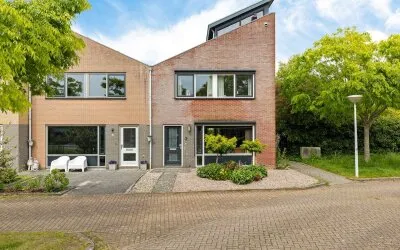 Hoekwoning te koop: De Swaan 2, St.-Annaparochie Zuidoost St.-Annaparochie