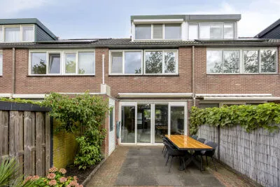 Tussenwoning te koop: De Tas 6, Koudekerk Aan Den Rijn