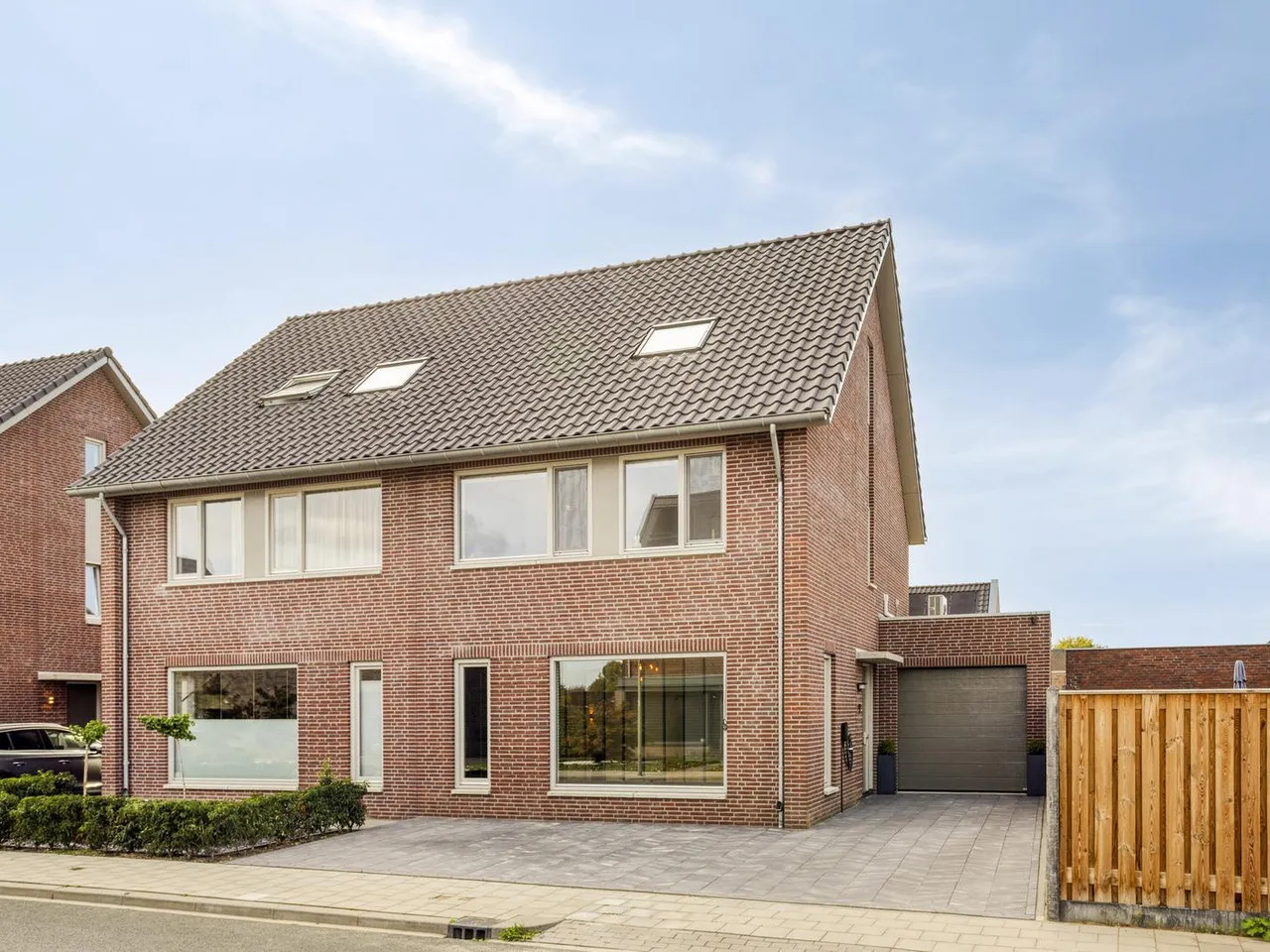Hoekwoning te koop: De Tegelarije 9, Roermond