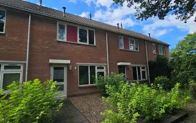 Tussenwoning te koop: De Twee Gebroeders 110, De Folgeren zuidwest Drachten