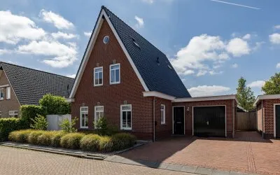 Vrijstaande woning te koop: De Vaart 4, Barsingerhorn (woonkern) Barsingerhorn