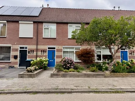 Tussenwoning te koop: De Valk 36, Leemslagen Oost Almelo