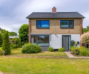 Vrijstaande woning te koop: De Veenkampen 45, Emmen over 't spoor Emmen