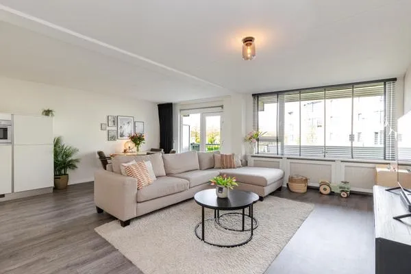Appartement te koop: De Velden 24, De Velden Schiedam