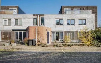 Tussenwoning te koop: De Velden 35, De Velden Schiedam