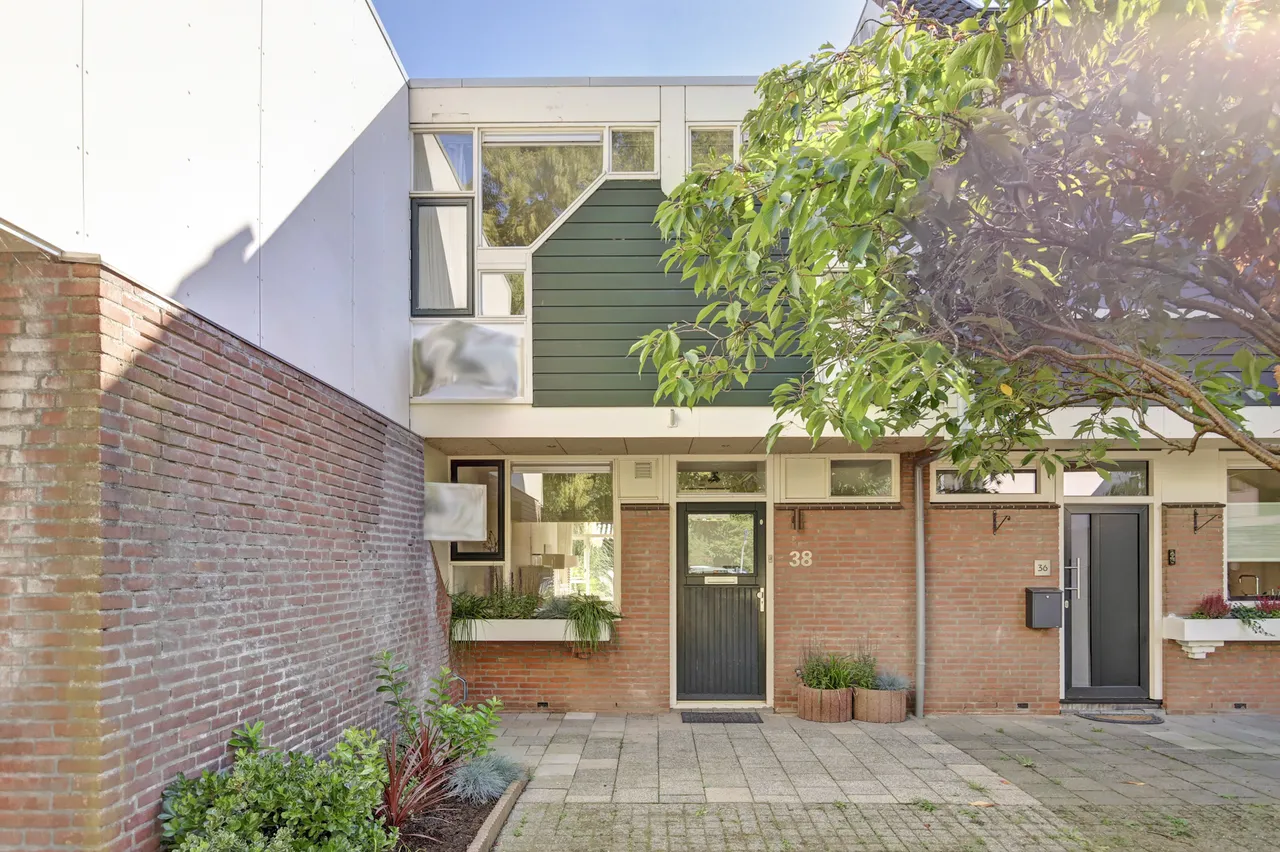 Tussenwoning te koop: de vennen 38, Weesp