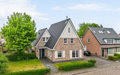 Vrijstaande woning te koop: de Visserstraat 1, Onderwijzersbuurt Heemskerk