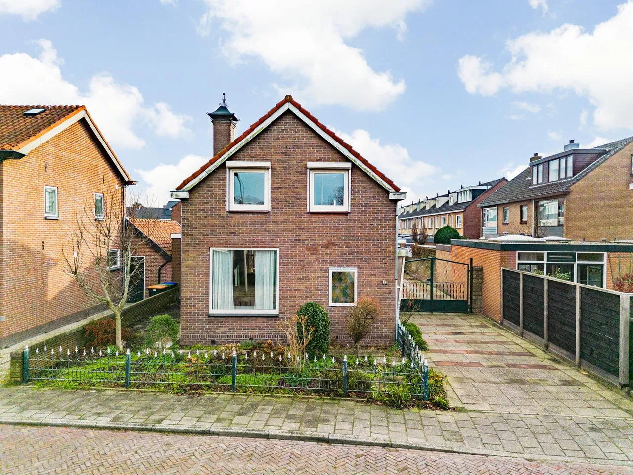 Hoekwoning te koop: de Visserstraat 5A, Heemskerk
