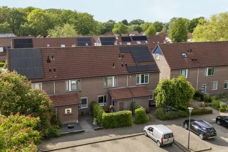 Tussenwoning te koop: de Vlashegge 36, Dieren-Noord boven spoorlijn Dieren