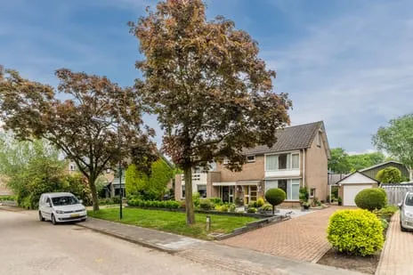 Twee-onder-één-kap te koop: De Vlijt 23, Aalburg Wijk En Aalburg