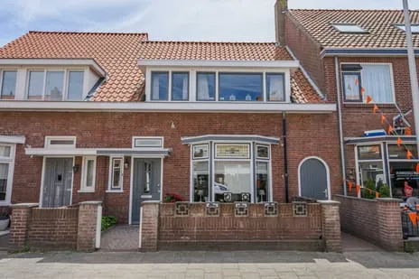 Twee-onder-één-kap te koop: De Waal Malefijtstraat 5, Zuid Katwijk (Zh)