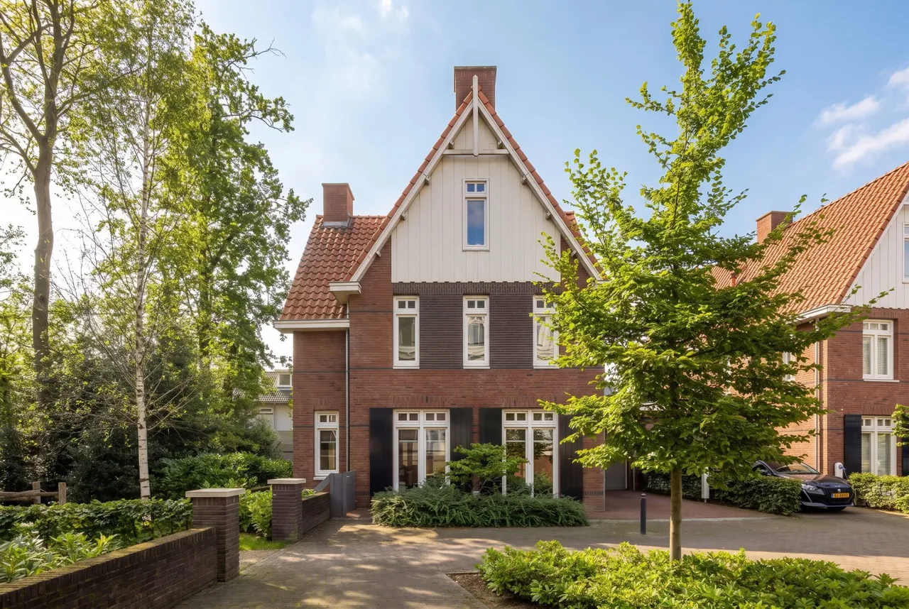 Hoekwoning te koop: De Weefstoel 32, Waalre