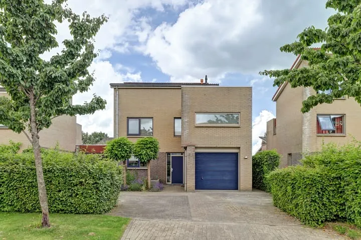 Vrijstaande woning te koop: De Wetering 44, Zuiderburen Leeuwarden