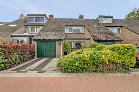 Tussenwoning te koop: De Wielewaal 73, Zevenhuizen-West 2 Zevenhuizen (Zh)