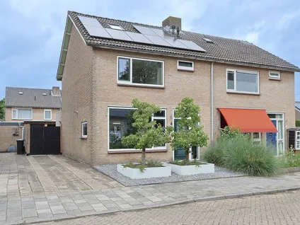 Twee-onder-één-kap te koop: De Wilgen 4, Liempde Liempde