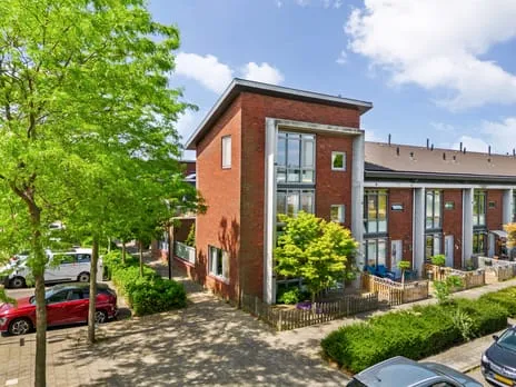 Terraced house for sale: de Witstraat 2, Kuenenplein Beverwijk