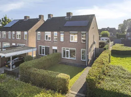 Twee-onder-één-kap te koop: De Woerd 40, Lith