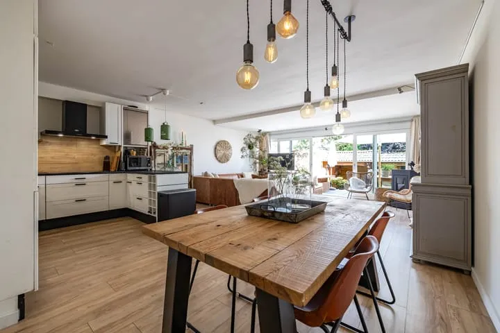 Tussenwoning te koop: De Wouden 221, Baggelhuizen Midden Assen