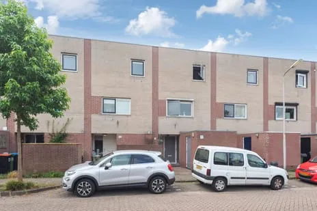 Tussenwoning te koop: De Zeiler 120, Tjotterbuurt Velserbroek