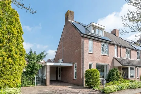 Tussenwoning te koop: de Ambachten 171, Heeze Heeze