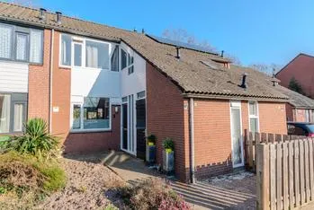 Tussenwoning te koop: de Anjer 26, Hoogerheide-Noord Hoogerheide