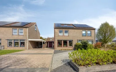 Tussenwoning te koop: De Baander 10, Borger
