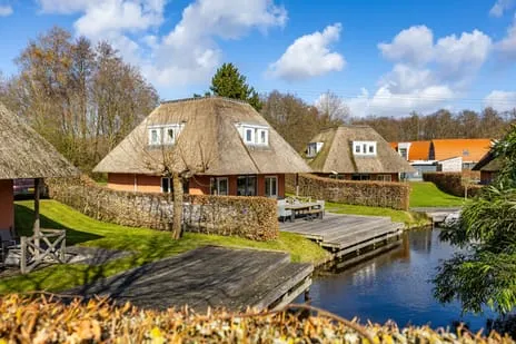Woning te koop: De Bloemert 1-246, Verspreide huizen Midlaren Midlaren