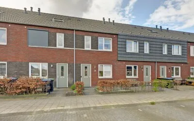 Tussenwoning te koop: De Boerenkermis 30, De Gilden Dronten