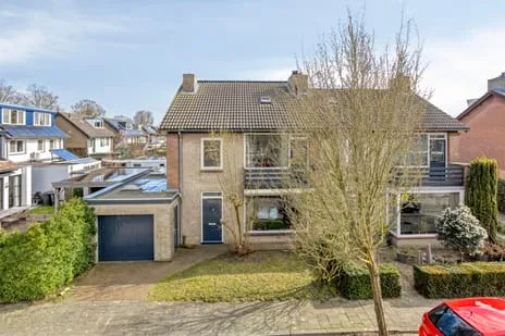 Twee-onder-één-kap te koop: De Bogerd 1, Berlicum Berlicum