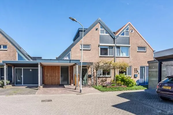 Tussenwoning te koop: De Bogerd 20, Horssen Horssen