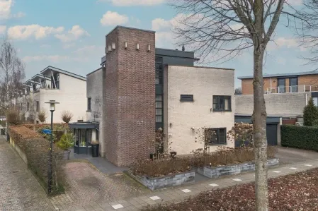 Koopwoning: De Brug 2 in Apeldoorn - €825.000 - 255m²