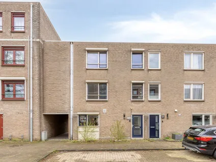 Tussenwoning te koop: De Burght 181, Geldrop