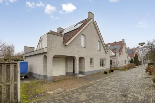 Vrijstaande woning te koop: De Caascooper 8, Wormer
