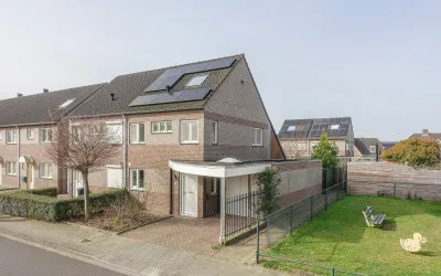Hoekwoning te koop: De Comert 33, De Comert Grubbenvorst